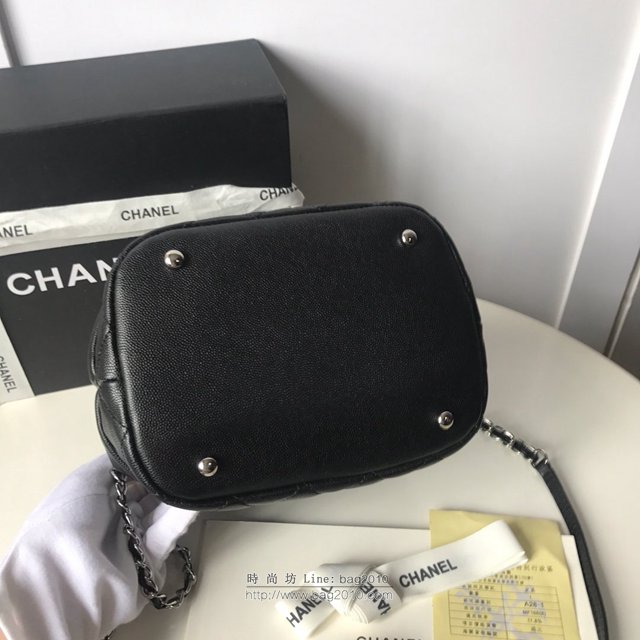 Chanel女包 香奈兒單肩包 香奈兒女包包 2019新品 黑色 小號水桶抽繩鏈條斜挎包  djc3018